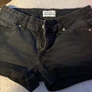AEROPOSTALE BLACK JEAN SHORTS